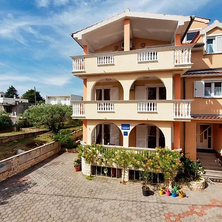 Apartament Srima 15621a *